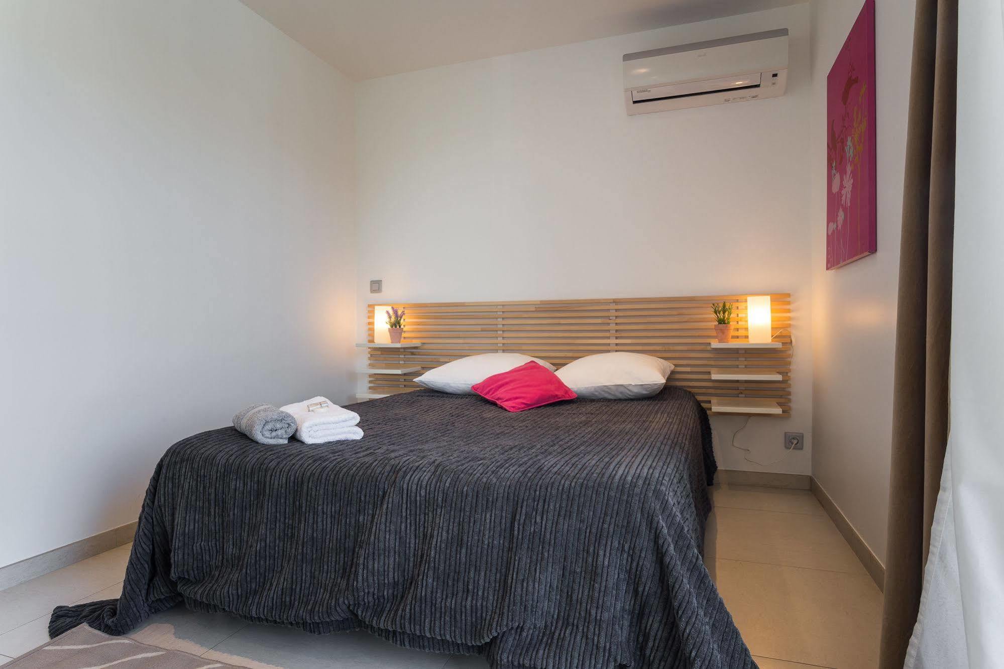 Appart Azur Apartment Saint-Laurent-du-Var Exterior photo